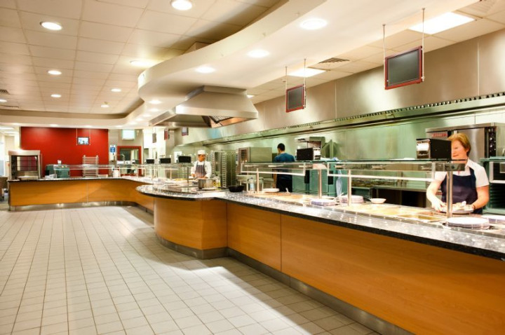 Столовая в Pilgrims Harrow School