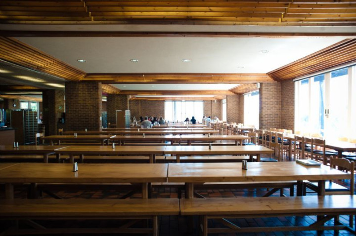 Столовая в Pilgrims Harrow School