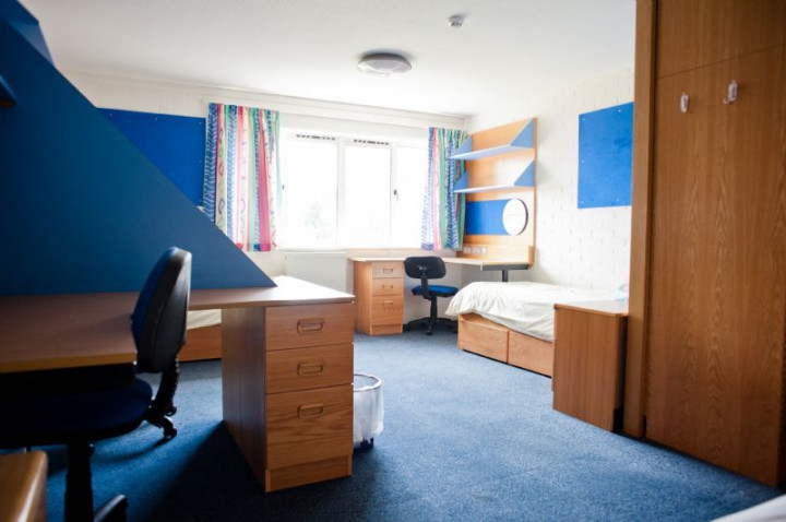 Жилая комната для студентов Pilgrims Kent College Pembury