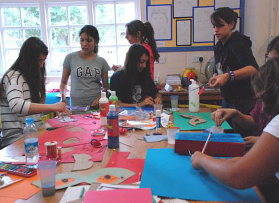 Студенты SKOLA Ascot на занятиях