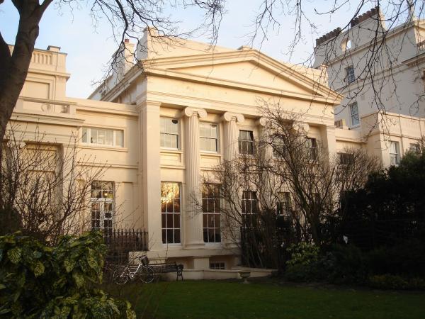 Здание школы SKOLA Camden