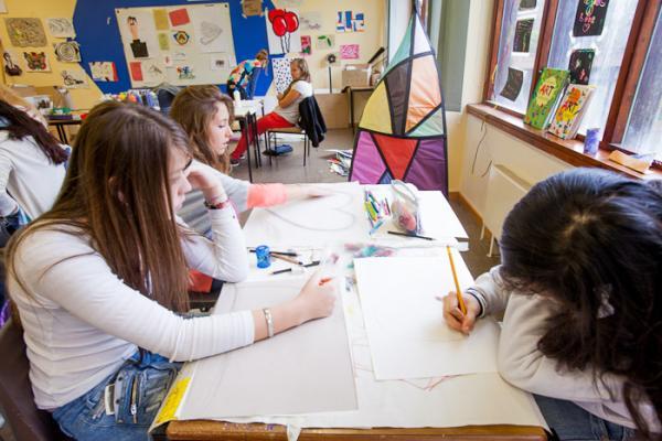 Студенты SKOLA Chorleywood на занятиях