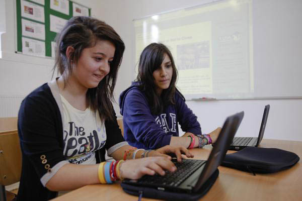 Студенты SKOLA Hyde Park на занятиях