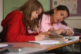 Студенты SKOLA Hyde Park на занятиях