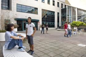 Студенты St Giles Southampton