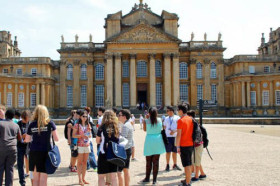 На экскурсии во дворце Бленхейм