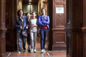 Студенты Our World English Schools Caterham School