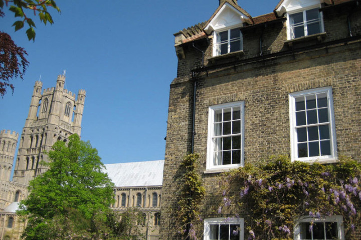 Здание школы Studio Cambridge Sir Edward