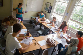 Студенты Studio Cambridge Sir John на занятиях