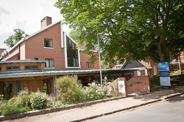 Здание школы Studio Cambridge Sir Laurence