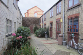 Здание школы Studio Cambridge Sir Michael