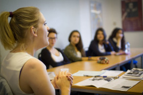 Студенты Studio Cambridge Sir Michael на занятиях