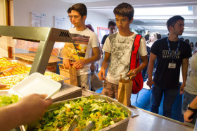 Столовая в Studio Cambridge Sir Michael