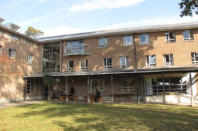 Здание школы Studio Cambridge Sir Richard