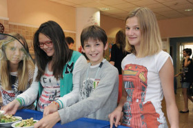 Обед в Tasis Summer School