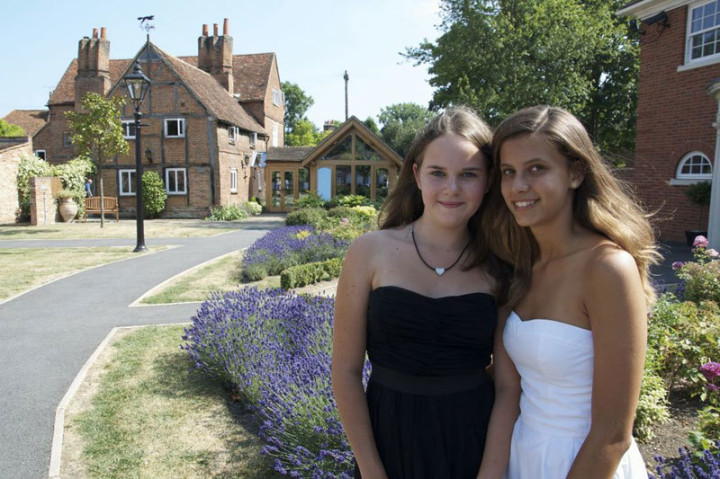 Студенты Tasis Summer School