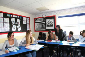 Студенты Taunton School International  на занятиях