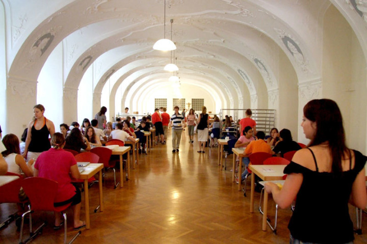 Столовая в ActiLingua Academy Summer School