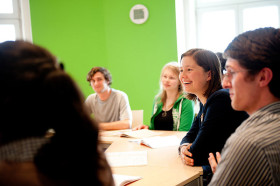 Учащиеся ActiLingua Academy на занятиях