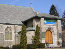 Здание школы Boston School of Modern Languages