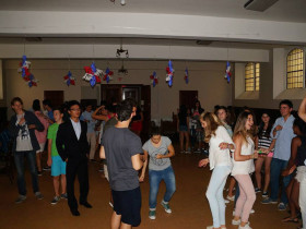 На дискотеке