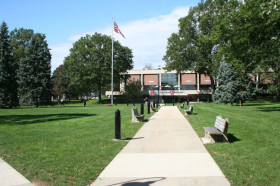 Территория Embassy Summer Dean College