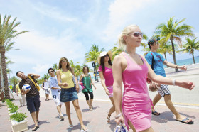 Прогулка по набережной