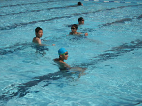 Бассейн в FLS Discover California