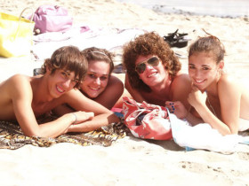 Студенты FLS Discover California на пляже