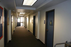 Холл в Oliver Language Training