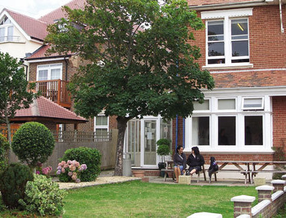 Здание школы BEET