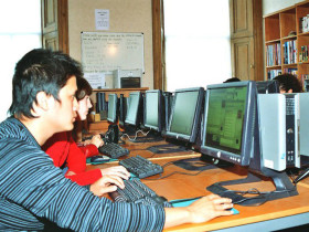 Студенты Basil Paterson College на занятиях