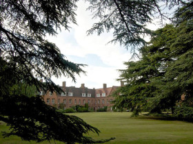 Территория Cambridge Law Studio