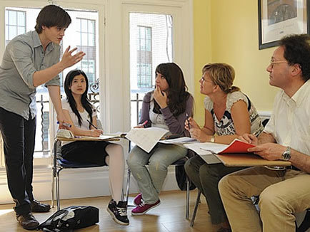 Студенты Central School of English на занятиях