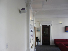 Холл English Language Centre Brighton