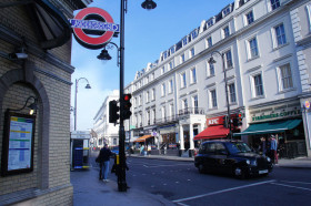 Здание школы Frances King School of English