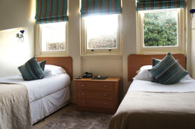 Апартаменты для студентов Frances King School of English