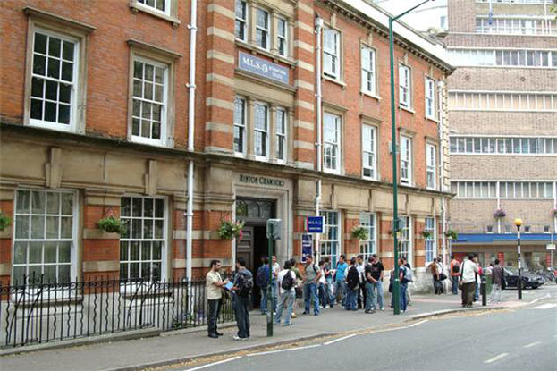 Здание школы MLS International College