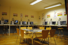 Компьютерный класс в Shane Global Language Centre Hastings