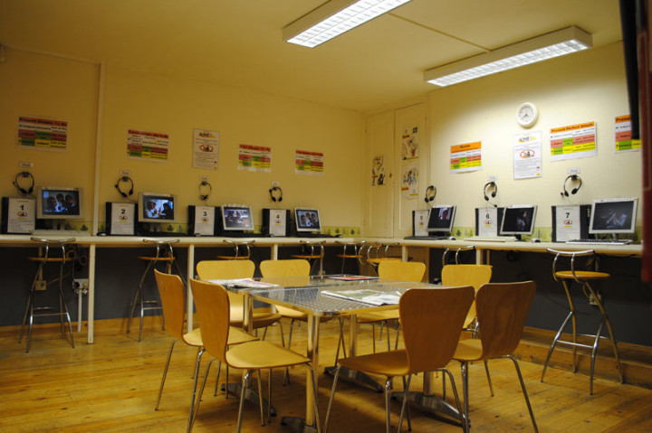 Компьютерный класс в Shane Global Language Centre Hastings