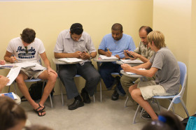 Студенты Embassy English Fort Lauderdale на занятиях