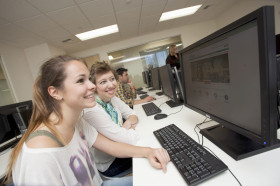 Студенты Embassy English San Diego на занятиях