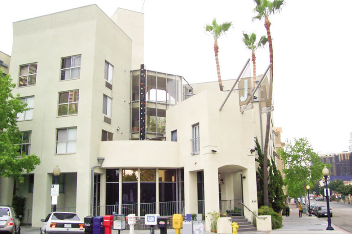 Отель для проживания студентов Embassy English San Diego