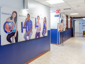 Холл в Open Hearts Language Academy