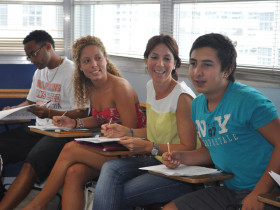 Студенты Open Hearts Language Academy на занятиях