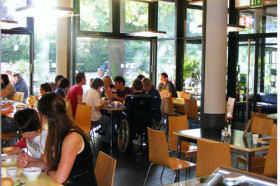 Обед в Humboldt-Institut Berlin-Zentrum