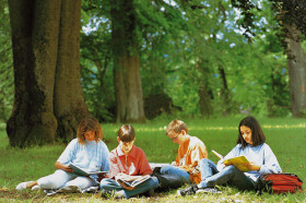 Студенты Humboldt-Institut Schloss Wittgenstein