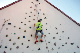 Скалодром в DID Deutsch-Institut (Хёкст)