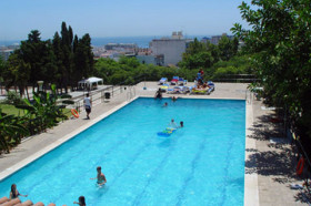 Бассейн в Enfocamp Marbella Albergue