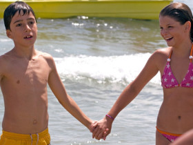 Студенты Enfocamp Marbella Alemán на пляже